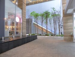 Sbf Center (D1), Retail #328575381